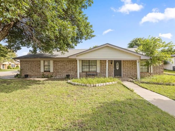 304 Childers Avenue , Benbrook, TX 76126
