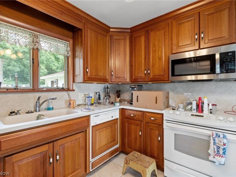 4534 Lahm Drive, New Franklin, OH 44319 Photo 17