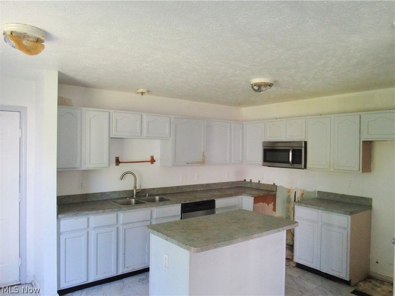 2305 E 63rd Street, Cleveland, OH 44104 Photo 11