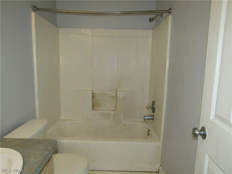2305 E 63rd Street, Cleveland, OH 44104 Photo 20