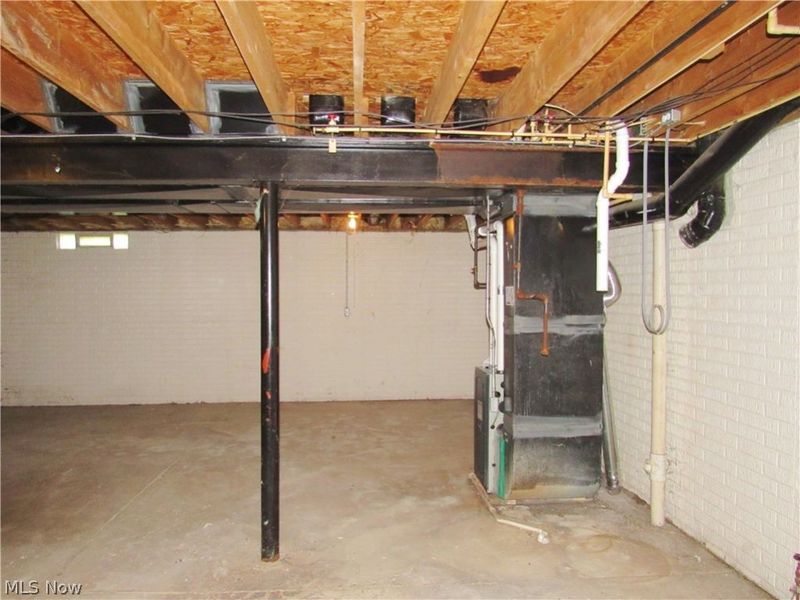 2305 E 63rd Street, Cleveland, OH 44104 Photo 31