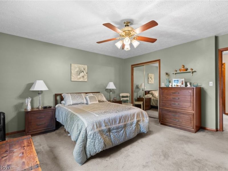 56062 Governor Drive , Bellaire, OH 43906 Photo 15