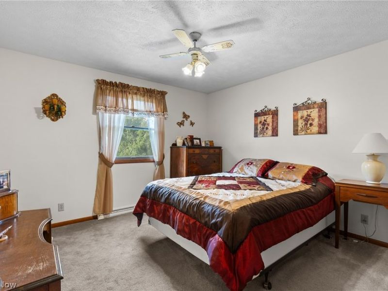 56062 Governor Drive , Bellaire, OH 43906 Photo 22