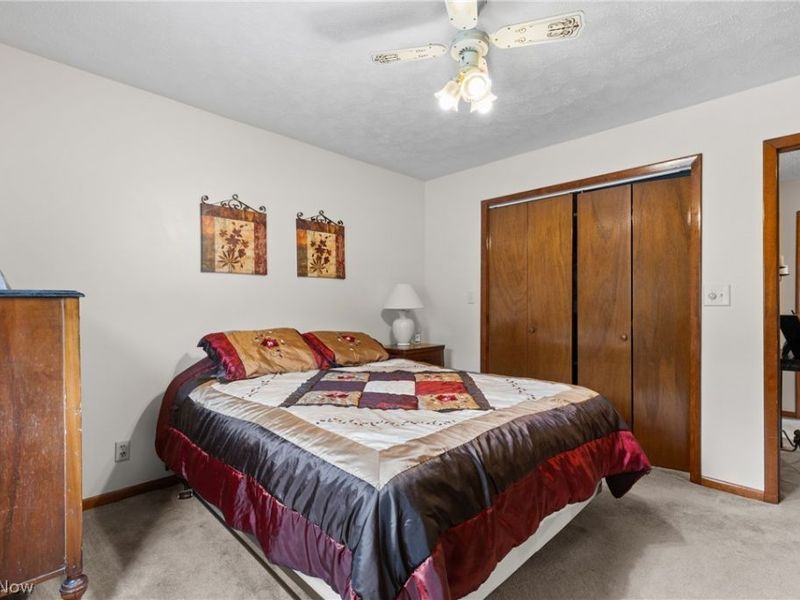56062 Governor Drive , Bellaire, OH 43906 Photo 23
