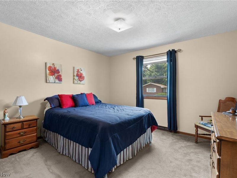 56062 Governor Drive , Bellaire, OH 43906 Photo 24