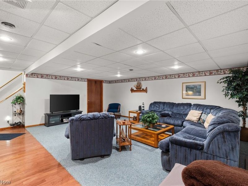 56062 Governor Drive , Bellaire, OH 43906 Photo 28