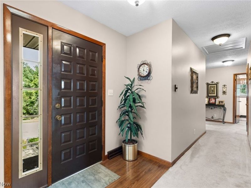 56062 Governor Drive , Bellaire, OH 43906 Photo 4