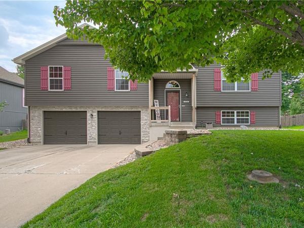 1224 NE Beacon Avenue, Lee's Summit, MO 64086