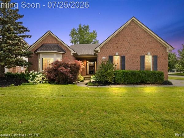 903 Westlake Avenue, Oxford Twp, MI 48371