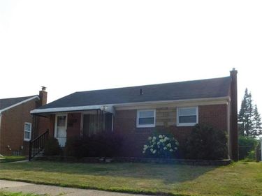 26101 Ronald St , Roseville, MI 48066