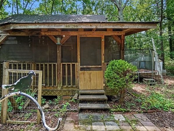 151 Bells Ferry Road NE, White, GA 30184