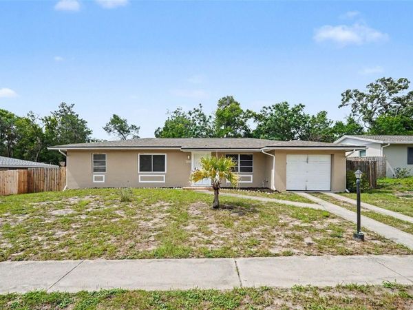 7170 HOLIDAY DRIVE , SPRING HILL, FL 34606