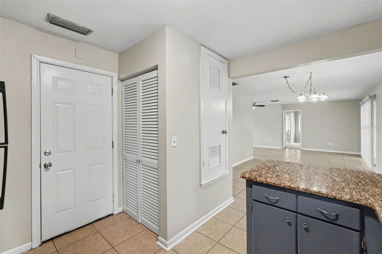 7170 Holiday Drive, Spring Hill, FL 34606 Photo