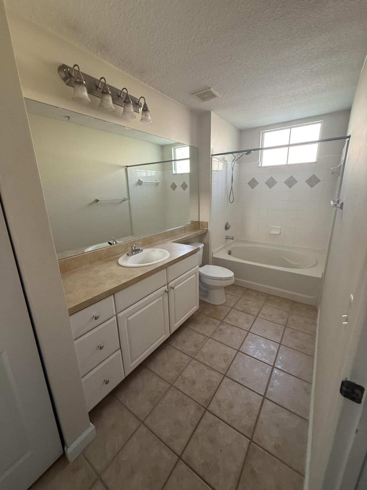 9901 Baywinds Boulevard, Unit 3107, West Palm Beach, FL 33411 Photo