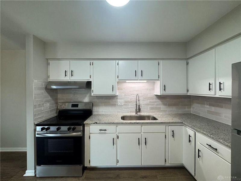 3040 E Dorothy Lane, Unit 2, Kettering, OH 45420 Photo 4