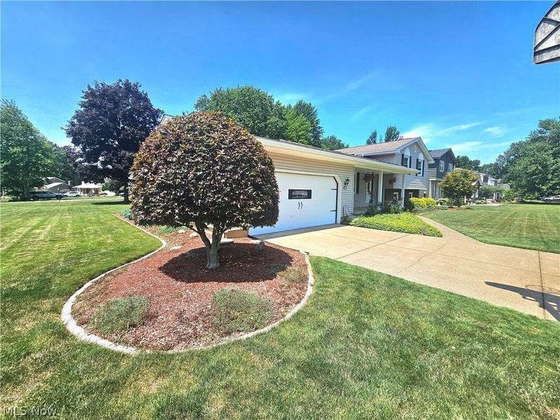 8394 Four Seasons Trail, Youngstown, OH 44514 Photo 10