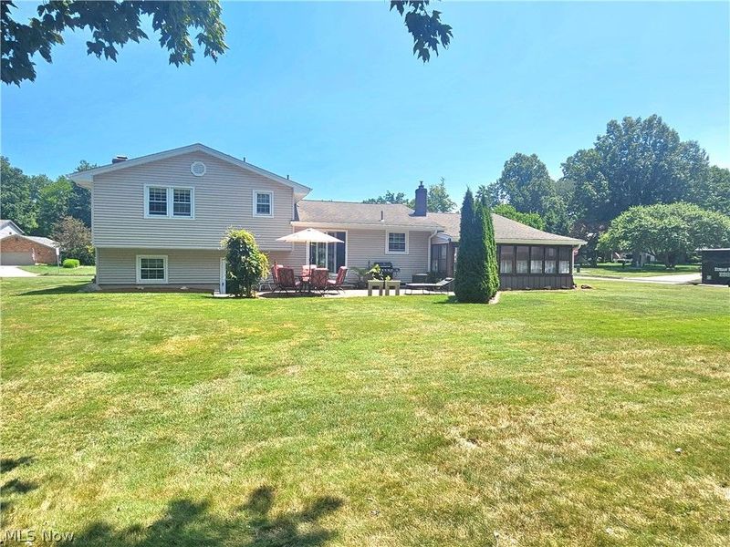 8394 Four Seasons Trail, Youngstown, OH 44514 Photo 13