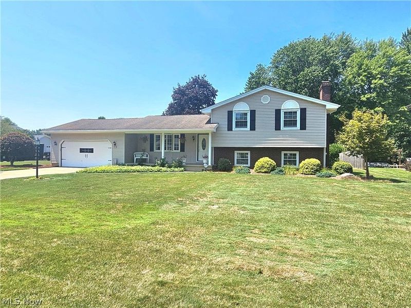 8394 Four Seasons Trail, Youngstown, OH 44514 Photo 3