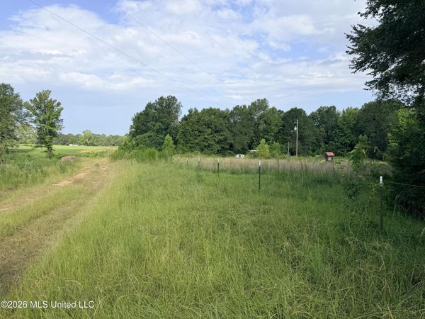 2511 Dry Grove Road, Crystal Springs, MS 39059