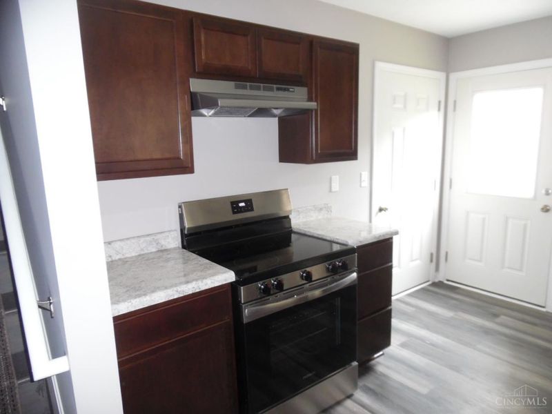 466 W Kemper Road, Springdale, OH 45246 Photo 5