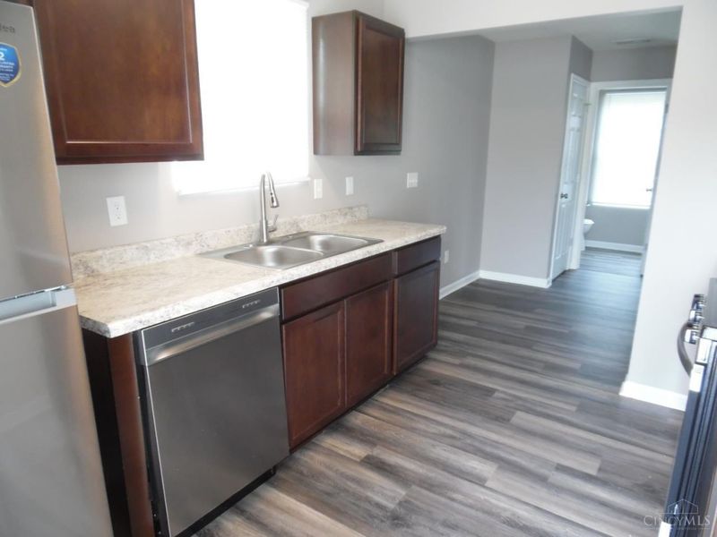 466 W Kemper Road, Springdale, OH 45246 Photo 7