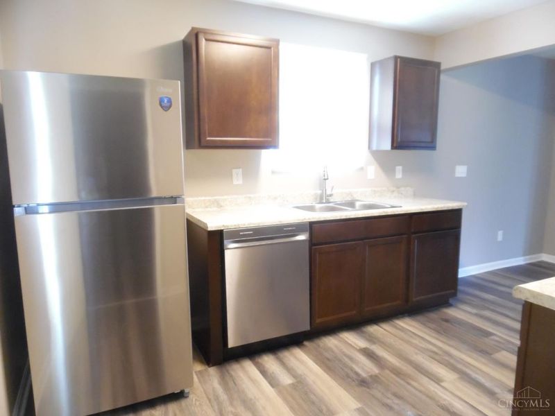 466 W Kemper Road, Springdale, OH 45246 Photo 9