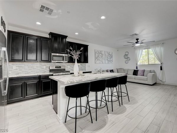 830 Star Estates Avenue , North Las Vegas, NV 89086
