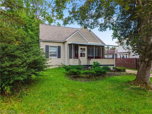 351 Hoover Avenue, Akron, OH 44312