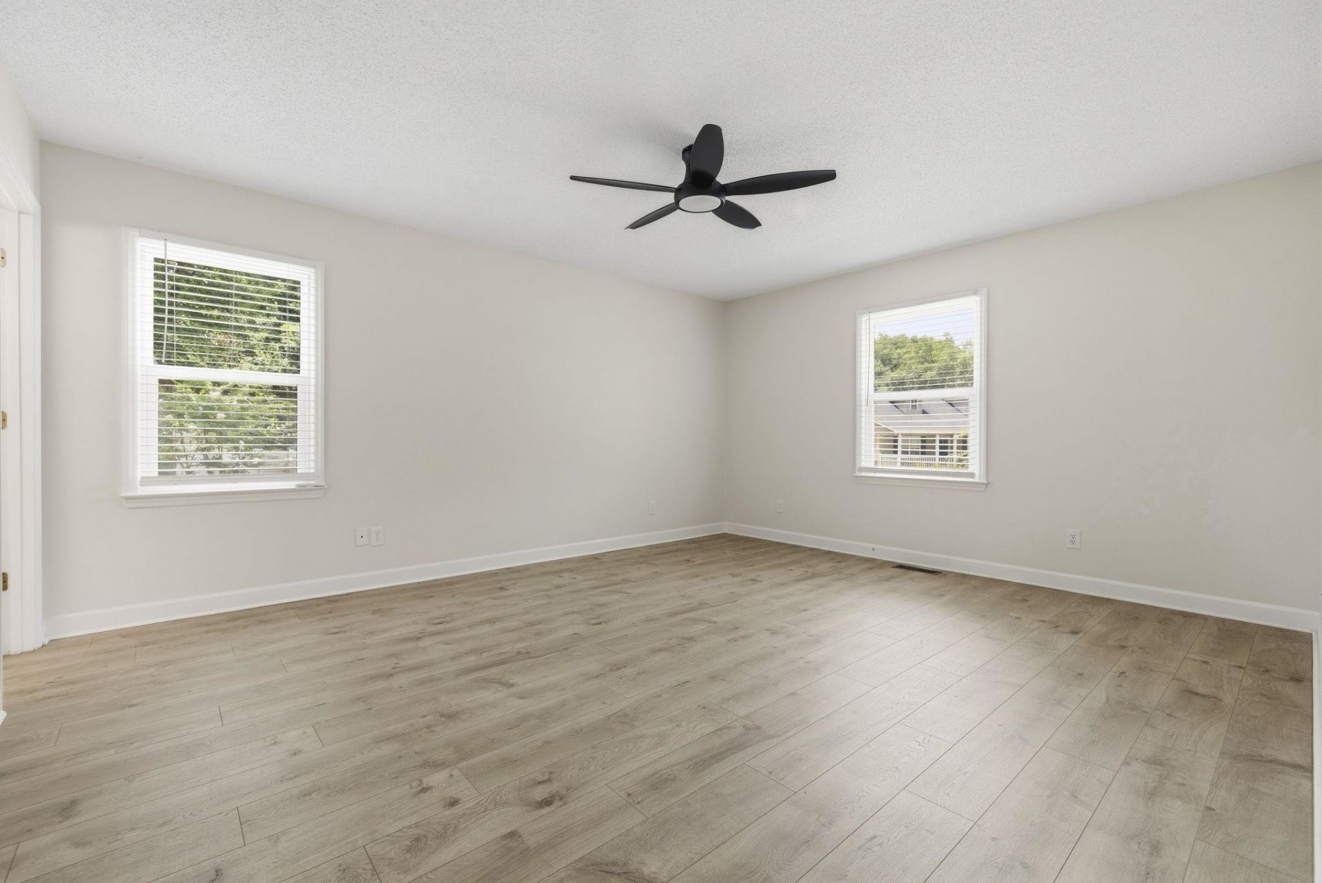 3556 Golden Rod Ct  Photo 11