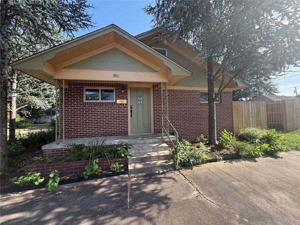 501 W 3rd Place , Russellville, AR 72802