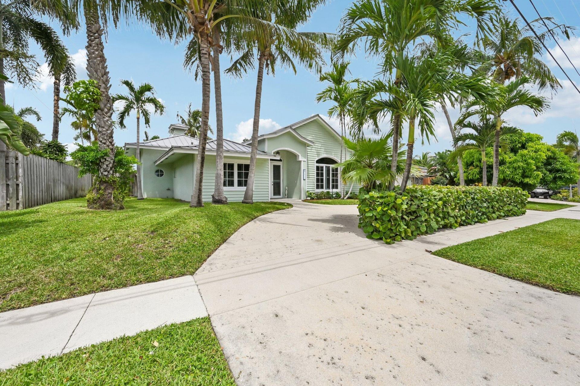 4911 NE 25th Avenue, Lighthouse Point, FL 33064 Photo