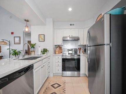 885 Halidon Way #1428, Unit 1428, Folsom, CA 95630 Photo