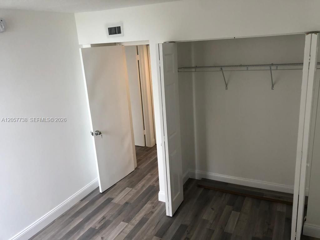 9682 Fontainebleau Blvd, Unit 507, Miami, FL 33172 Photo