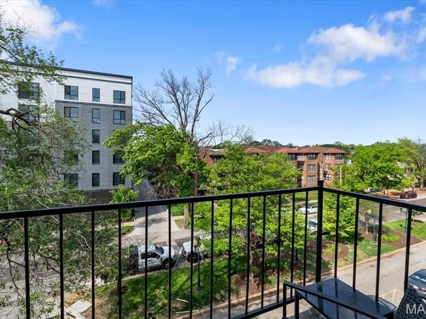 5630 Pershing Avenue , St Louis, MO 63112