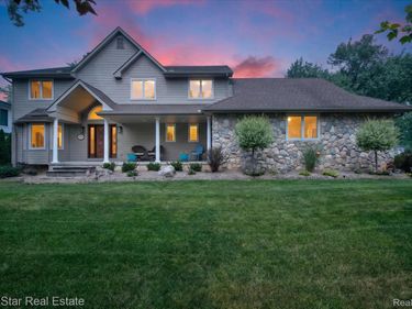 3556 Shady Beach Boulevard, Orchard Lake Village, Mi 48324