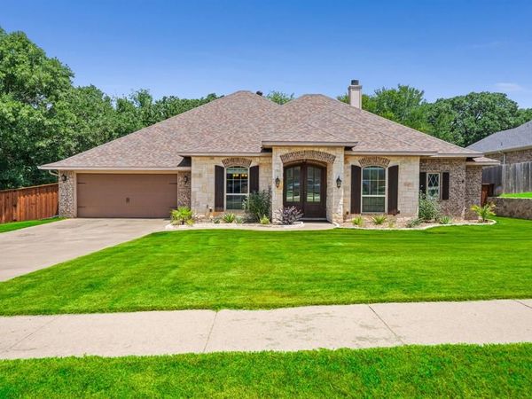 508 Oak Forest Court, Kennedale, TX 76060