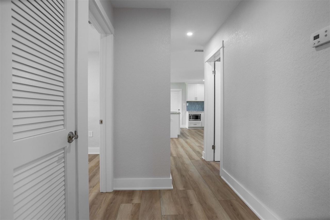 3332 70th Lane N, Saint Petersburg, FL 33710 Photo