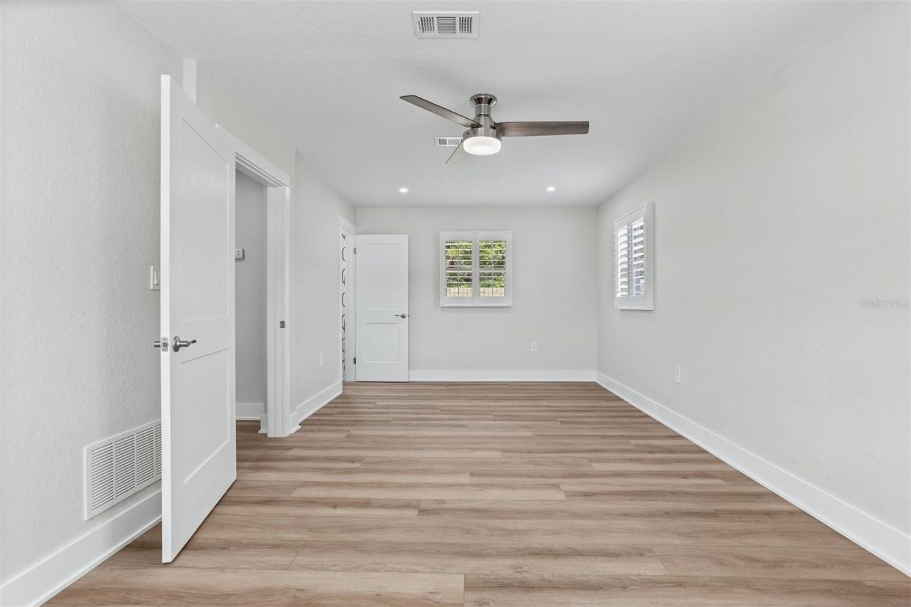 3332 70th Lane N, Saint Petersburg, FL 33710 Photo