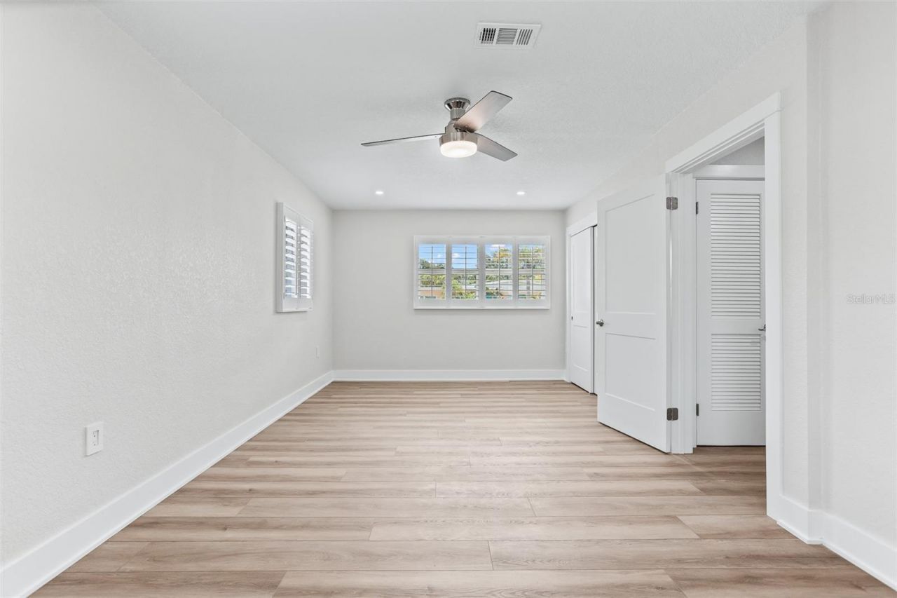 3332 70th Lane N, Saint Petersburg, FL 33710 Photo