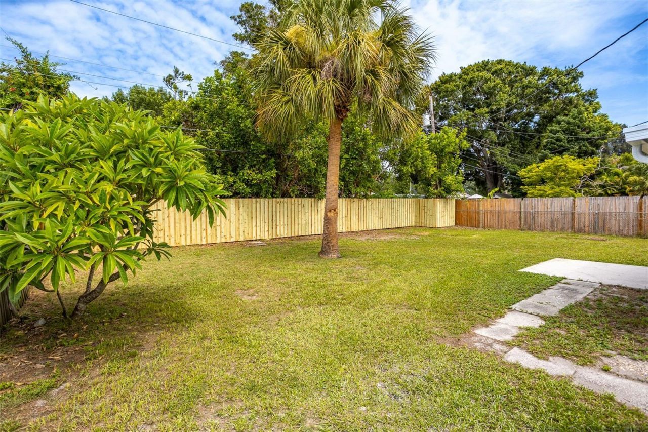 3332 70th Lane N, Saint Petersburg, FL 33710 Photo