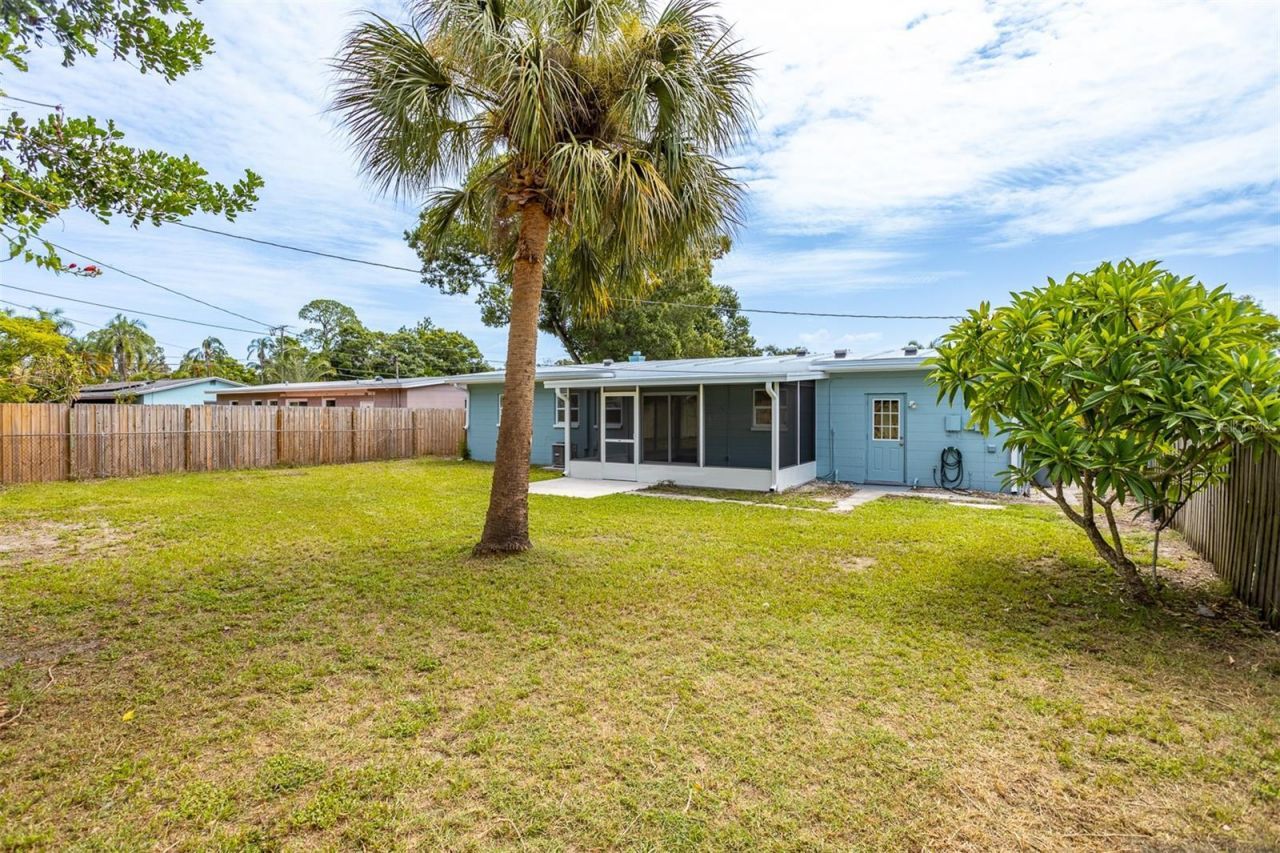 3332 70th Lane N, Saint Petersburg, FL 33710 Photo