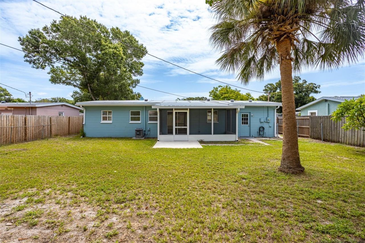 3332 70th Lane N, Saint Petersburg, FL 33710 Photo