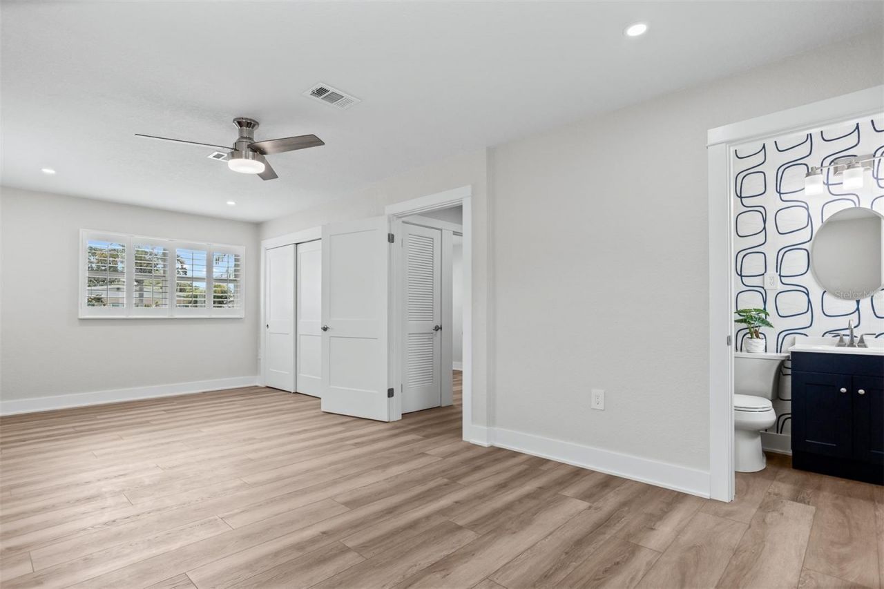 3332 70th Lane N, Saint Petersburg, FL 33710 Photo