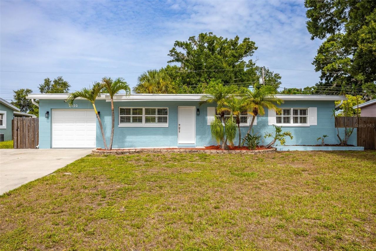3332 70th Lane N, Saint Petersburg, FL 33710 Photo