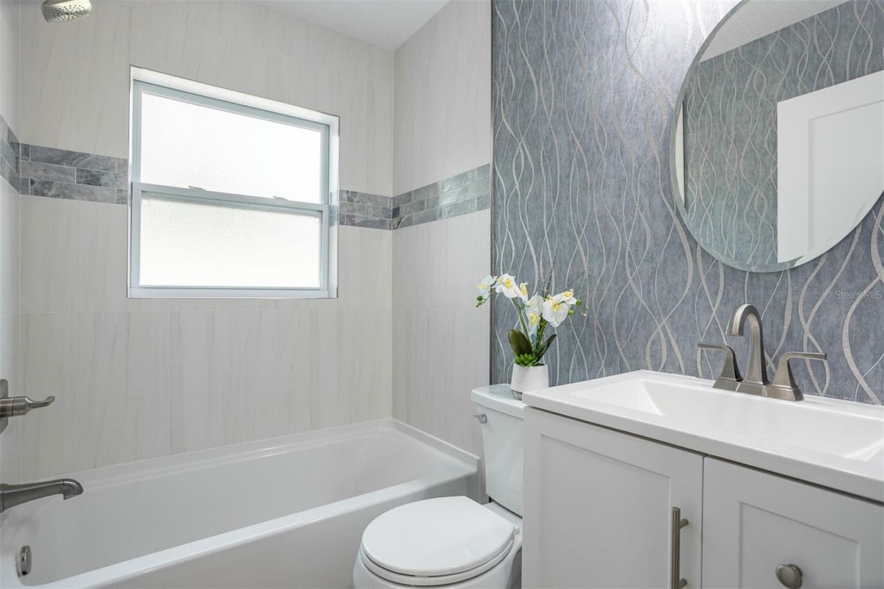3332 70th Lane N, Saint Petersburg, FL 33710 Photo
