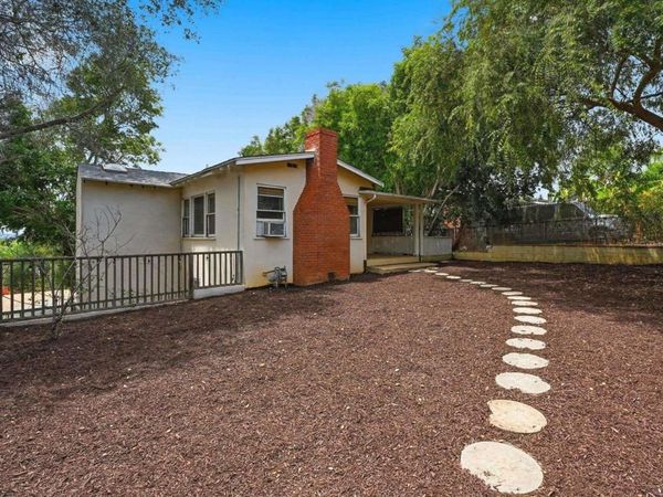 610 Minnesota Street , Fallbrook, CA 92028
