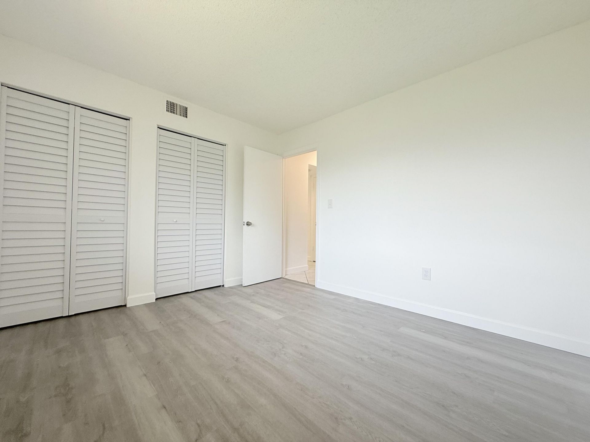 6106 Forest Hill Boulevard, Unit 204, West Palm Beach, FL 33415 Photo