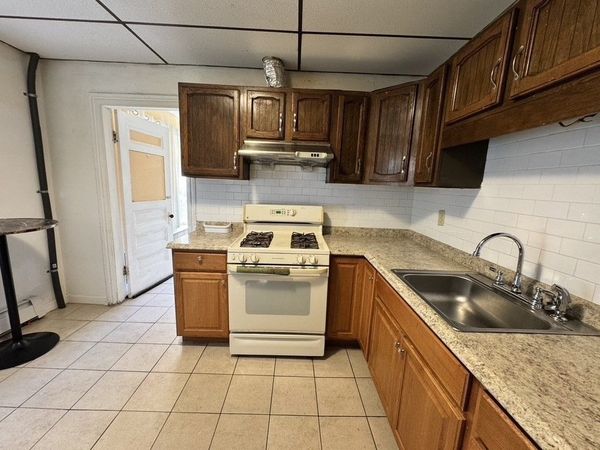 156 Billiings St, Unit 1, Quincy, MA 02171