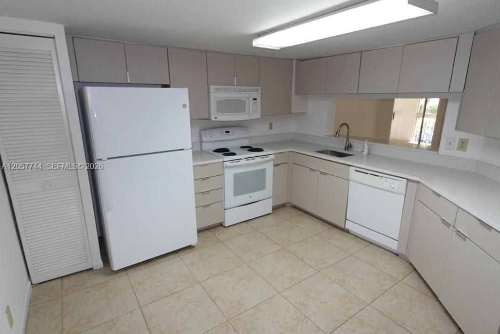 9777 Westview Dr, Unit 1121, Coral Springs, FL 33076 Photo