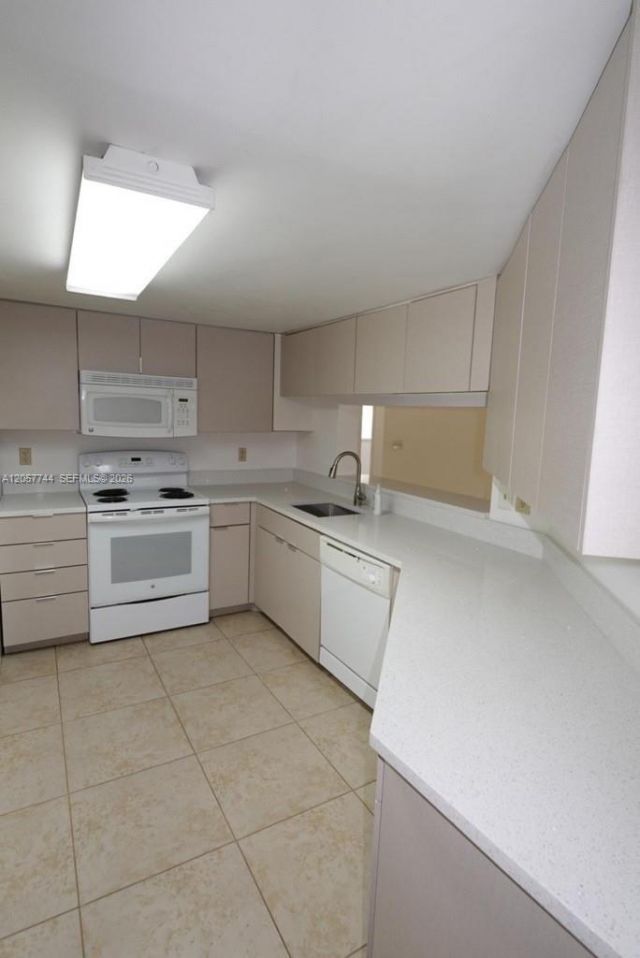 9777 Westview Dr, Unit 1121, Coral Springs, FL 33076 Photo